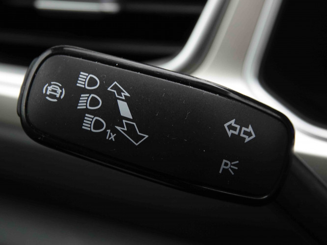 VOLKSWAGEN_VOLKSWAGEN_T_ROC_2550495_18.jpg VOLKSWAGEN_VOLKSWAGEN_T_ROC_2550495_18.jpg