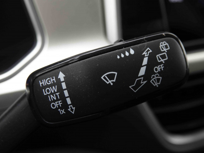 VOLKSWAGEN_VOLKSWAGEN_T_ROC_2550495_19.jpg VOLKSWAGEN_VOLKSWAGEN_T_ROC_2550495_19.jpg