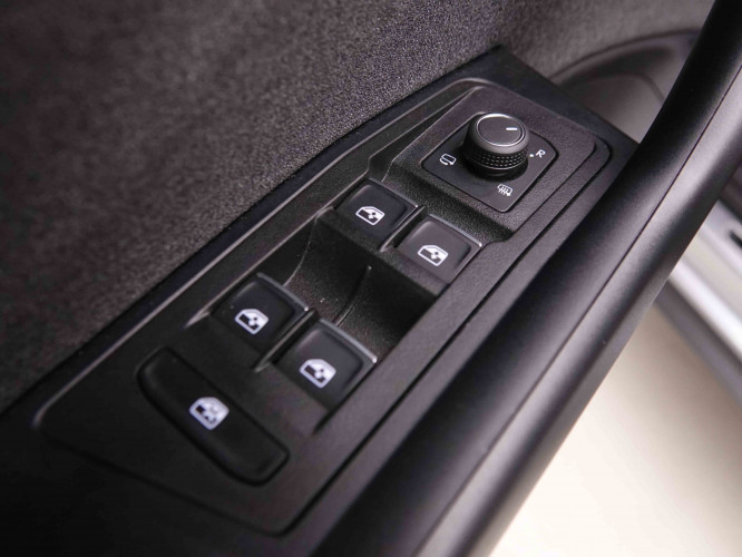 VOLKSWAGEN_VOLKSWAGEN_T_ROC_2550495_22.jpg VOLKSWAGEN_VOLKSWAGEN_T_ROC_2550495_22.jpg