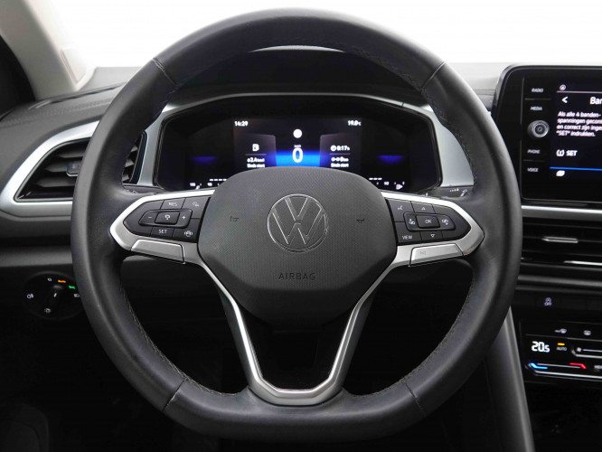 VOLKSWAGEN_VOLKSWAGEN_T_ROC_2550529_8.jpg VOLKSWAGEN_VOLKSWAGEN_T_ROC_2550529_8.jpg