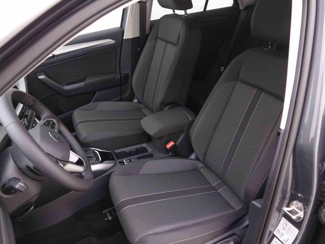 VOLKSWAGEN_VOLKSWAGEN_T_ROC_2550717_6.jpg VOLKSWAGEN_VOLKSWAGEN_T_ROC_2550717_6.jpg