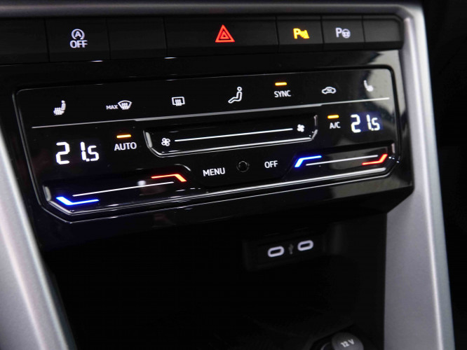 VOLKSWAGEN_VOLKSWAGEN_T_ROC_2550890_13.jpg VOLKSWAGEN_VOLKSWAGEN_T_ROC_2550890_13.jpg