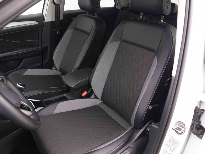 VOLKSWAGEN_VOLKSWAGEN_T_ROC_2550892_6.jpg VOLKSWAGEN_VOLKSWAGEN_T_ROC_2550892_6.jpg