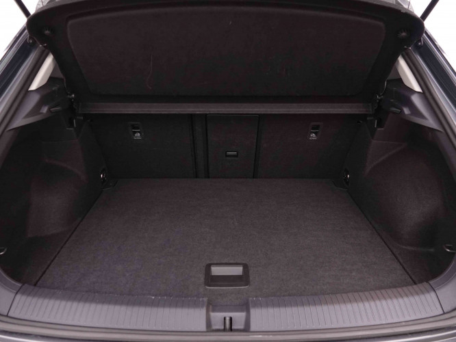 VOLKSWAGEN_VOLKSWAGEN_T_ROC_2550894_5.jpg VOLKSWAGEN_VOLKSWAGEN_T_ROC_2550894_5.jpg