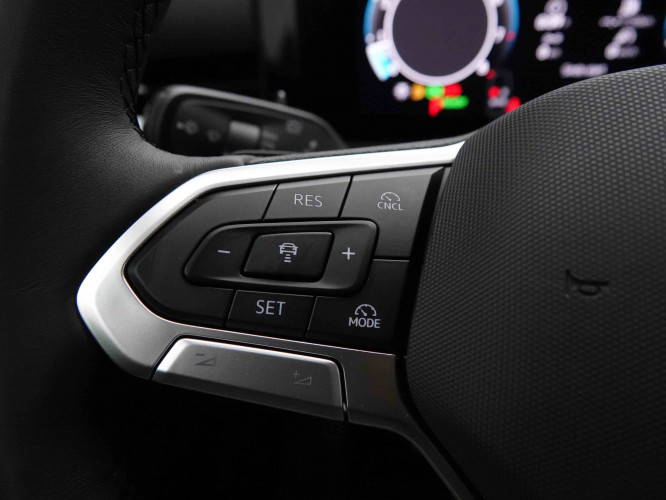 VOLKSWAGEN_VOLKSWAGEN_T_ROC_2551700_16.jpg VOLKSWAGEN_VOLKSWAGEN_T_ROC_2551700_16.jpg