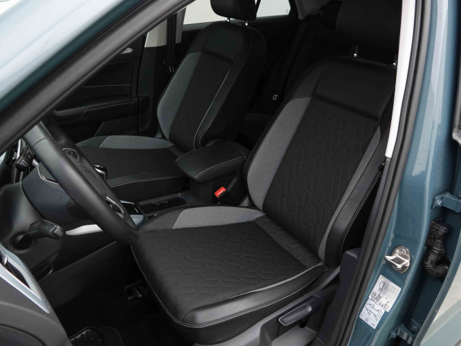 VOLKSWAGEN_VOLKSWAGEN_T_ROC_2653070_6.jpg VOLKSWAGEN_VOLKSWAGEN_T_ROC_2653070_6.jpg