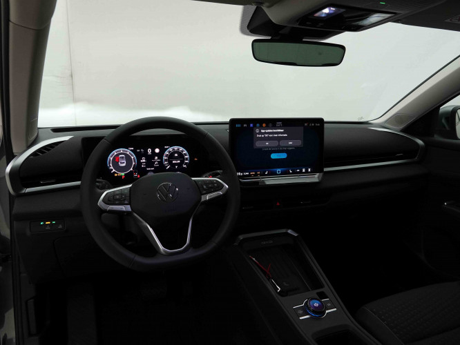 VOLKSWAGEN_VOLKSWAGEN_T_ROC_2653446_7.jpg