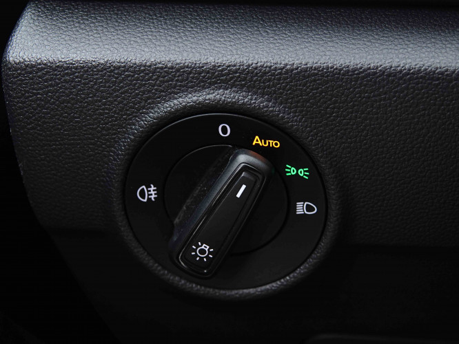 VOLKSWAGEN_VOLKSWAGEN_T_ROC_2653720_18.jpg