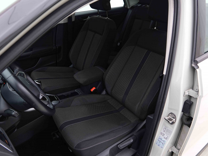 VOLKSWAGEN_VOLKSWAGEN_T_ROC_2653720_6.jpg