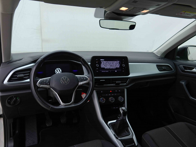 VOLKSWAGEN_VOLKSWAGEN_T_ROC_2653720_7.jpg