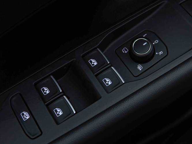 VOLKSWAGEN_VOLKSWAGEN_T_ROC_2655499_23.jpg VOLKSWAGEN_VOLKSWAGEN_T_ROC_2655499_23.jpg