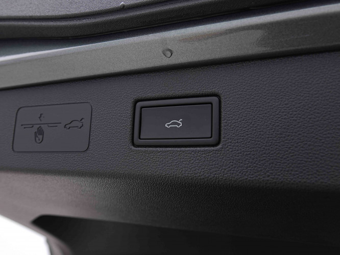 VOLKSWAGEN_VOLKSWAGEN_T_ROC_2655500_6.jpg