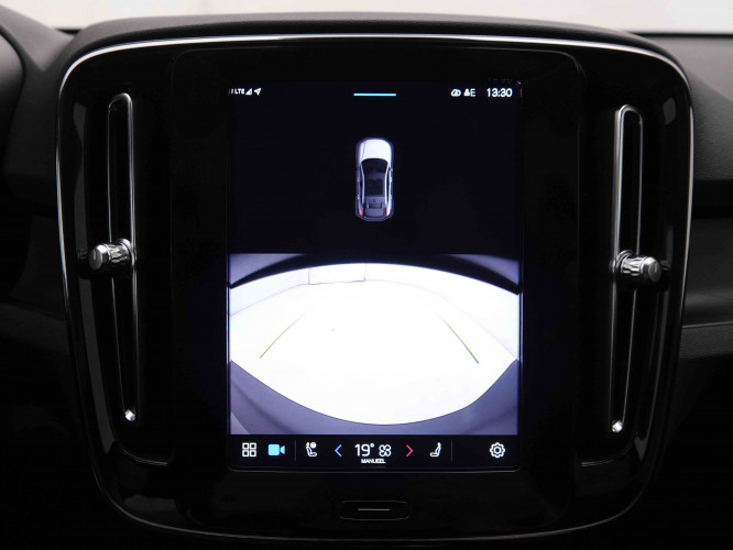 VOLVO_VOLVO_C40_2549915_11.jpg