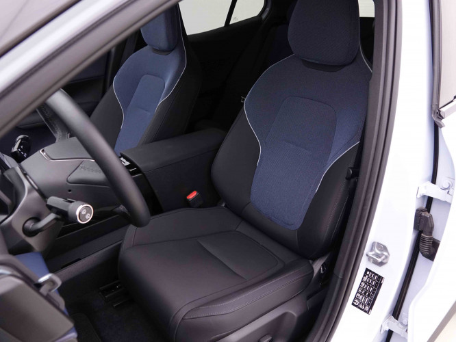 VOLVO_VOLVO_EX30_2549088_8.jpg
