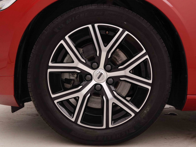 VOLVO_VOLVO_S60_2549605_22.jpg