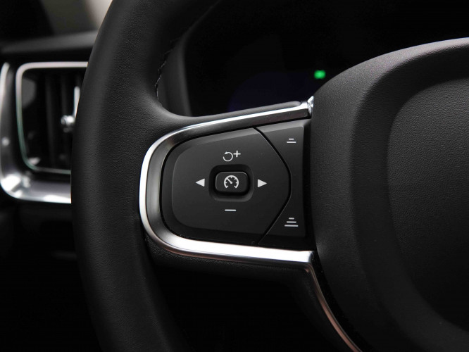 VOLVO_VOLVO_S60_2549606_19.jpg