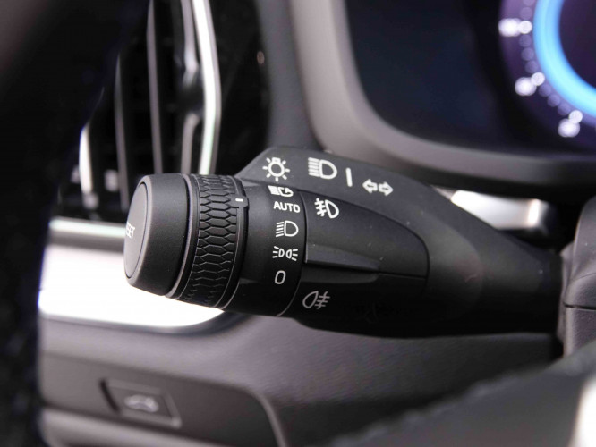 VOLVO_VOLVO_V60_2548577_15.jpg
