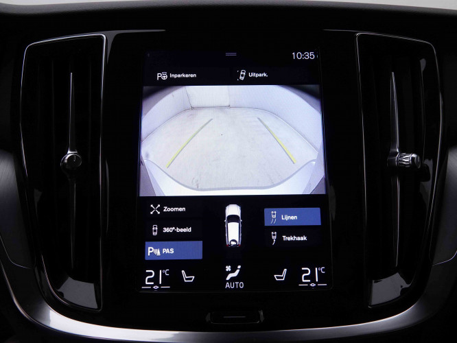 VOLVO_VOLVO_V60_2548995_11.jpg