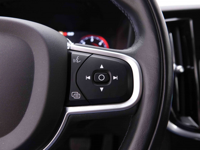 VOLVO_VOLVO_V60_2548995_19.jpg