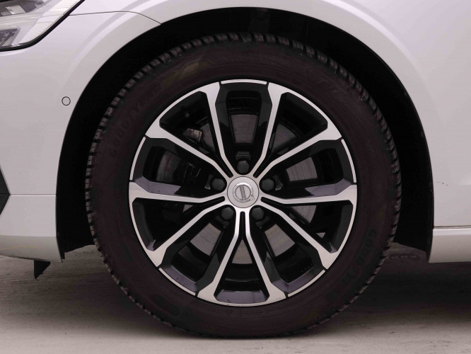 VOLVO_VOLVO_V60_2548995_21.jpg