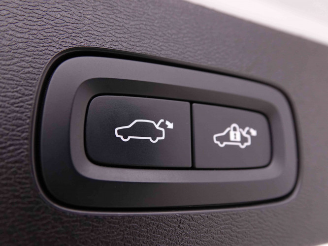 VOLVO_VOLVO_V60_2548995_6.jpg