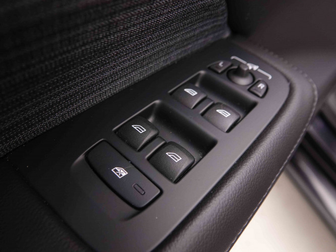 VOLVO_VOLVO_V60_2549902_22.jpg VOLVO_VOLVO_V60_2549902_22.jpg
