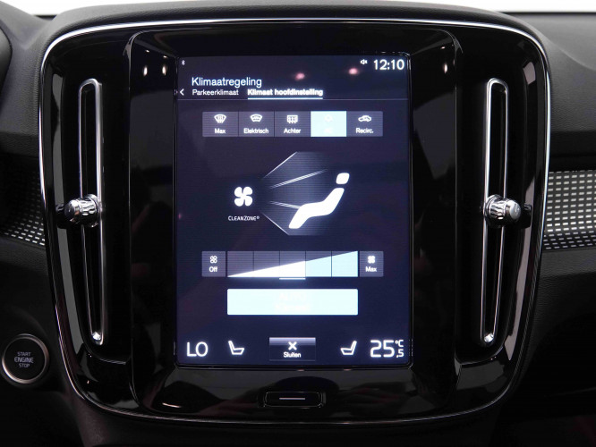 VOLVO_VOLVO_XC40_2548426_14.jpg