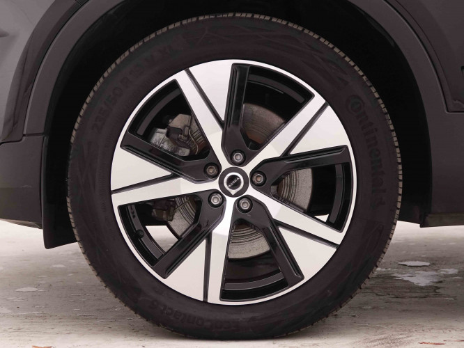 VOLVO_VOLVO_XC40_2548426_22.jpg