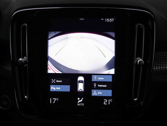 VOLVO_VOLVO_XC40_2548429_12.jpg
