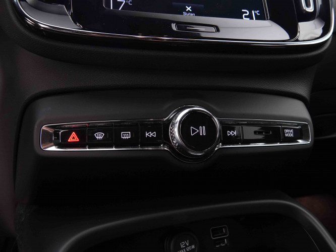 VOLVO_VOLVO_XC40_2548429_14.jpg