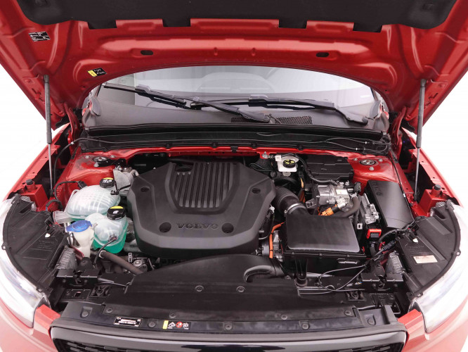 VOLVO_VOLVO_XC40_2548429_23.jpg