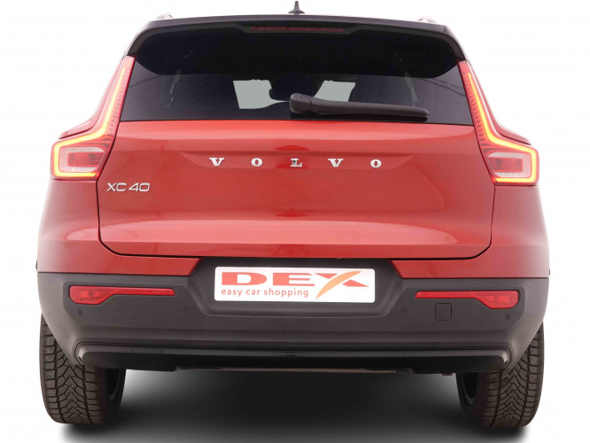VOLVO_VOLVO_XC40_2548429_4.jpg