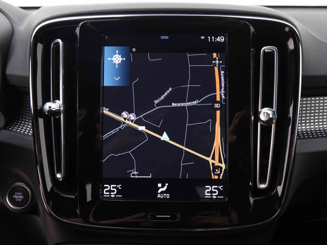 VOLVO_VOLVO_XC40_2548543_10.jpg