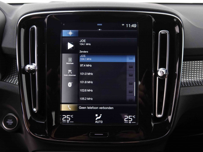 VOLVO_VOLVO_XC40_2548543_11.jpg
