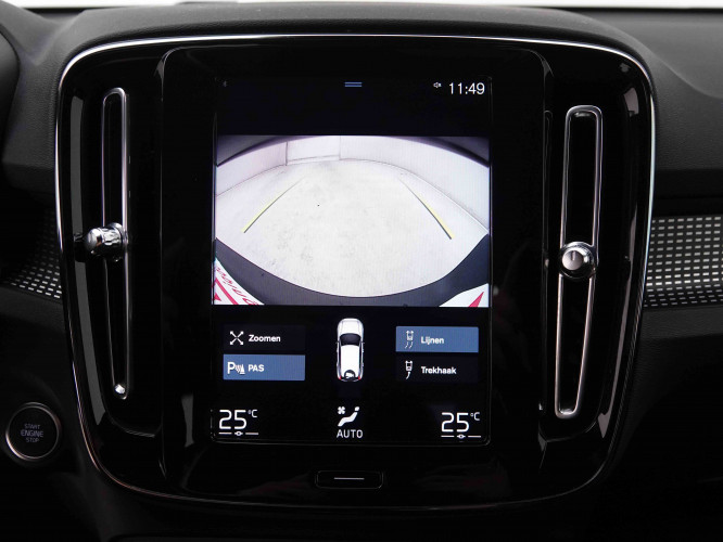 VOLVO_VOLVO_XC40_2548543_12.jpg