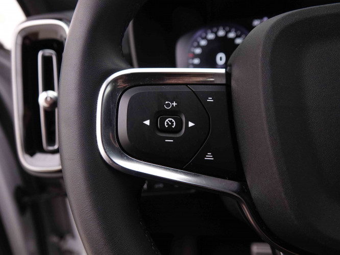VOLVO_VOLVO_XC40_2548543_18.jpg