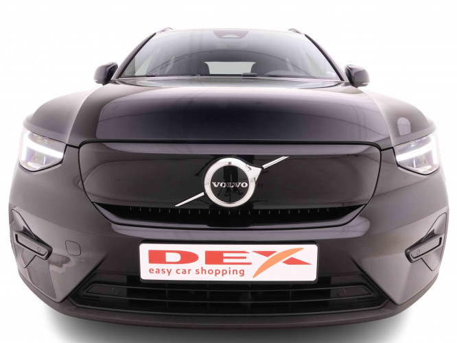 VOLVO_VOLVO_XC40_2548691_1.jpg