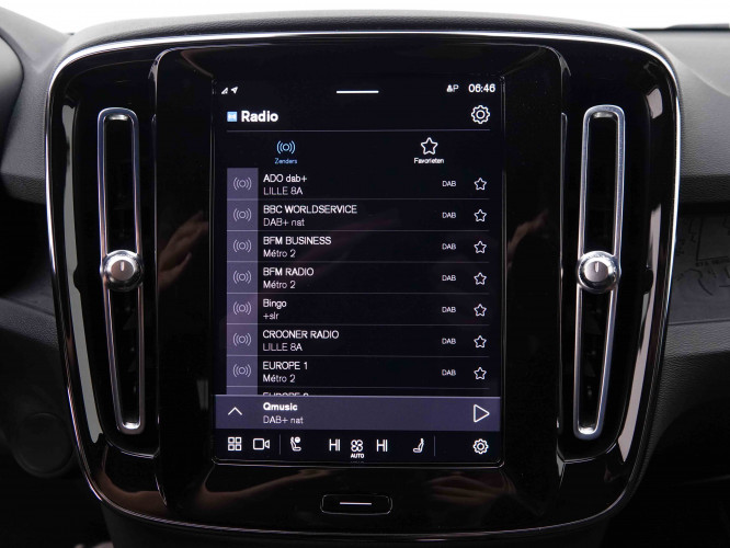 VOLVO_VOLVO_XC40_2548691_10.jpg