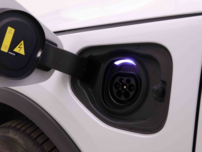 VOLVO_VOLVO_XC40_2549022_24.jpg