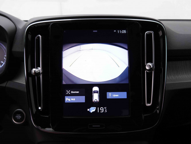 VOLVO_VOLVO_XC40_2549301_11.jpg