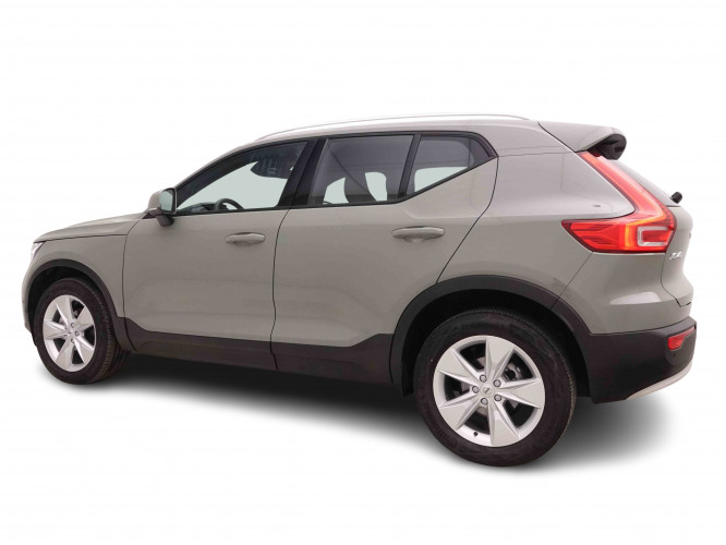 VOLVO_VOLVO_XC40_2549599_2.jpg