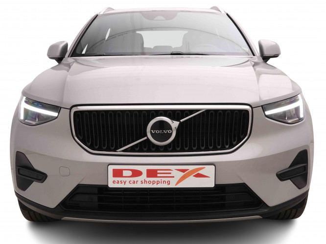 VOLVO_VOLVO_XC40_2549600_1.jpg