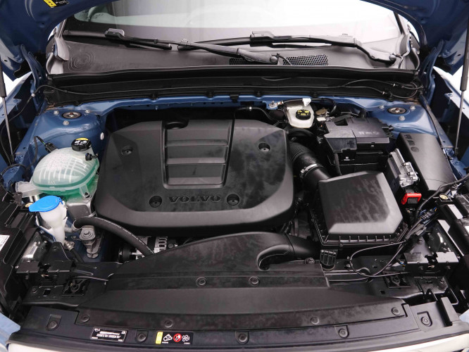 VOLVO_VOLVO_XC40_2549601_24.jpg