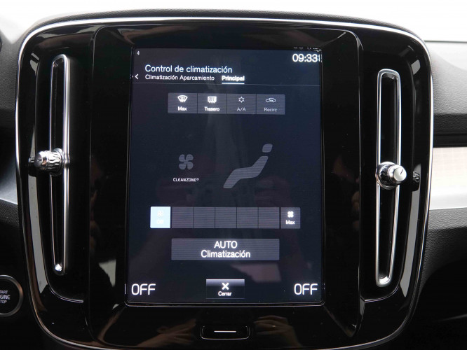 VOLVO_VOLVO_XC40_2549602_13.jpg