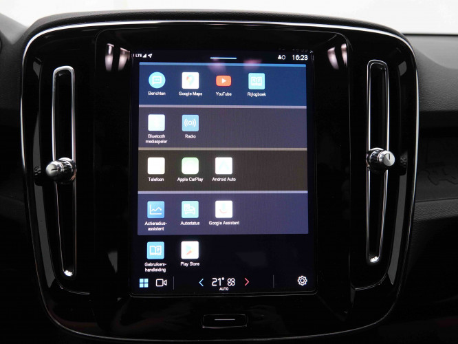 VOLVO_VOLVO_XC40_2549751_14.jpg