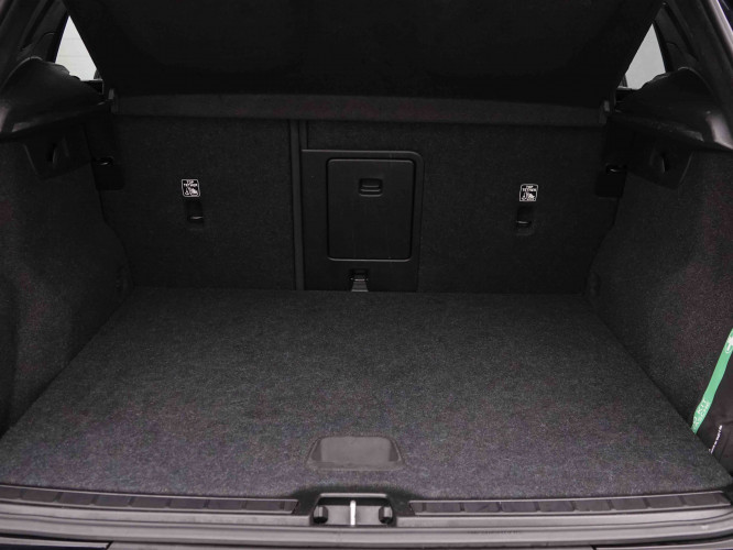 VOLVO_VOLVO_XC40_2551220_5.jpg VOLVO_VOLVO_XC40_2551220_5.jpg