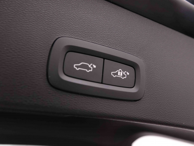 VOLVO_VOLVO_XC40_2551714_6.jpg VOLVO_VOLVO_XC40_2551714_6.jpg