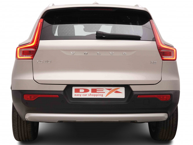 VOLVO_VOLVO_XC40_2551716_4.jpg