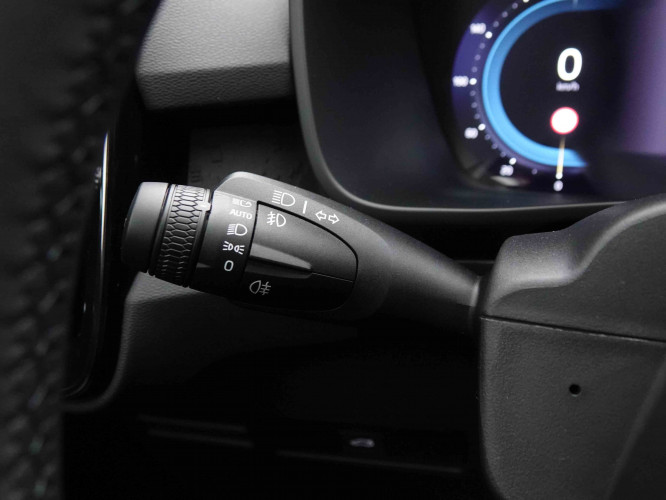 VOLVO_VOLVO_XC40_2653027_15.jpg