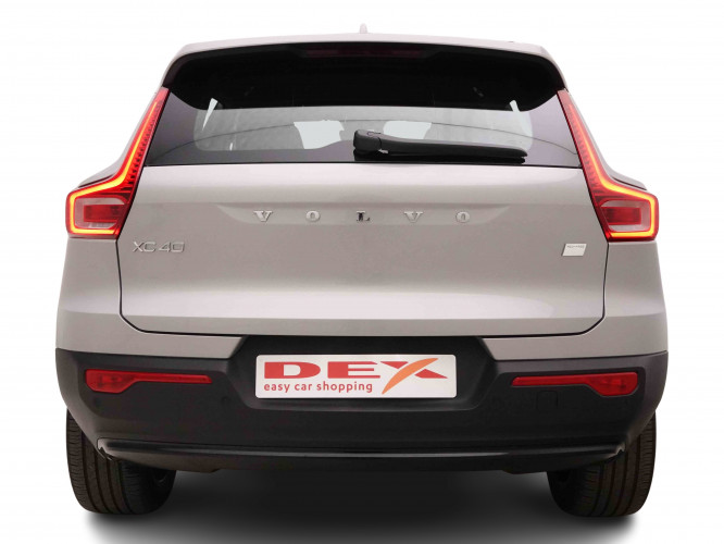 VOLVO_VOLVO_XC40_2653027_4.jpg
